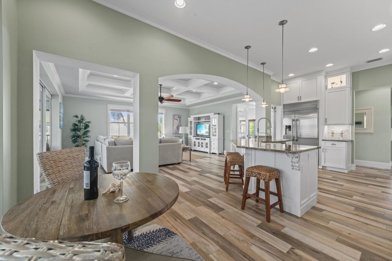 1114 Seagrape Ln, Sanibel, FL 33957 Photo