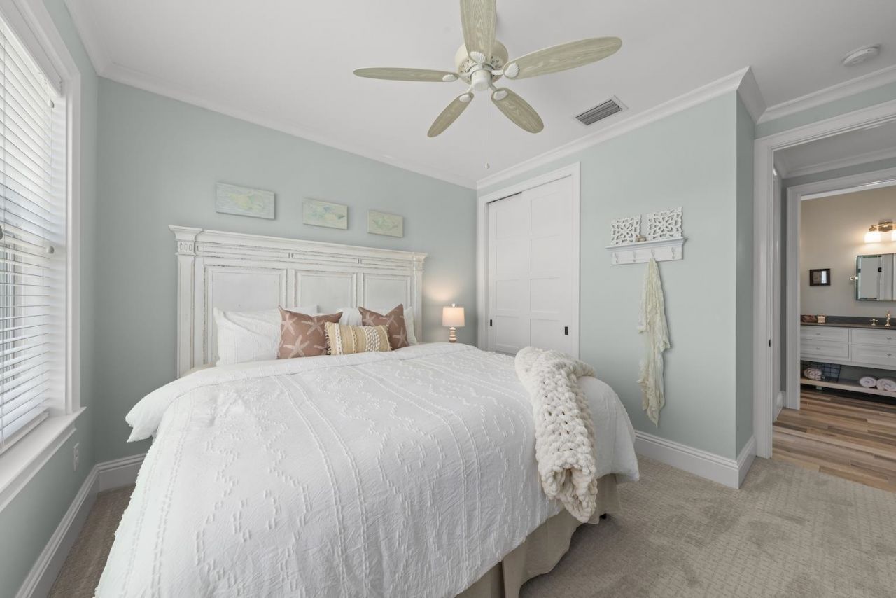 1114 Seagrape Ln, Sanibel, FL 33957 Photo