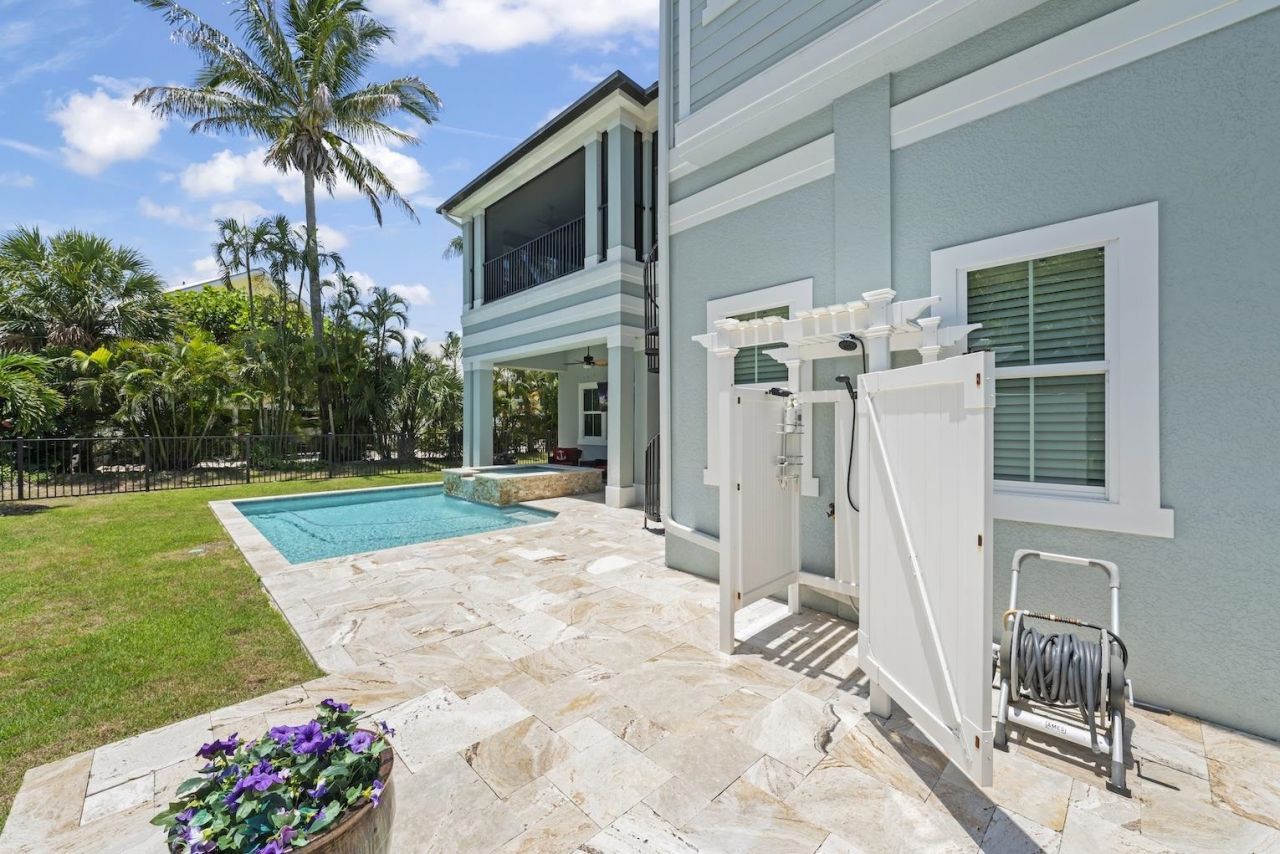 1114 Seagrape Ln, Sanibel, FL 33957 Photo