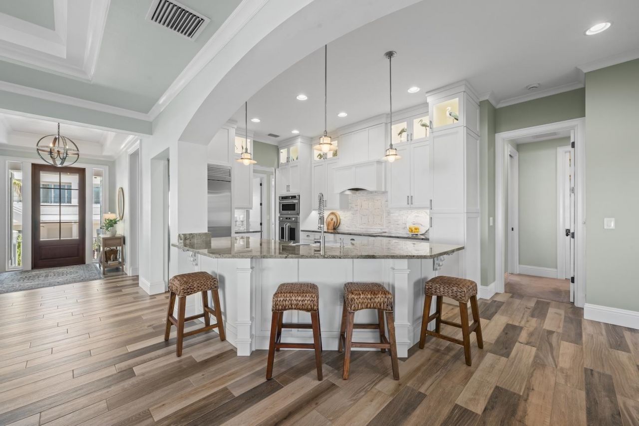 1114 Seagrape Ln, Sanibel, FL 33957 Photo