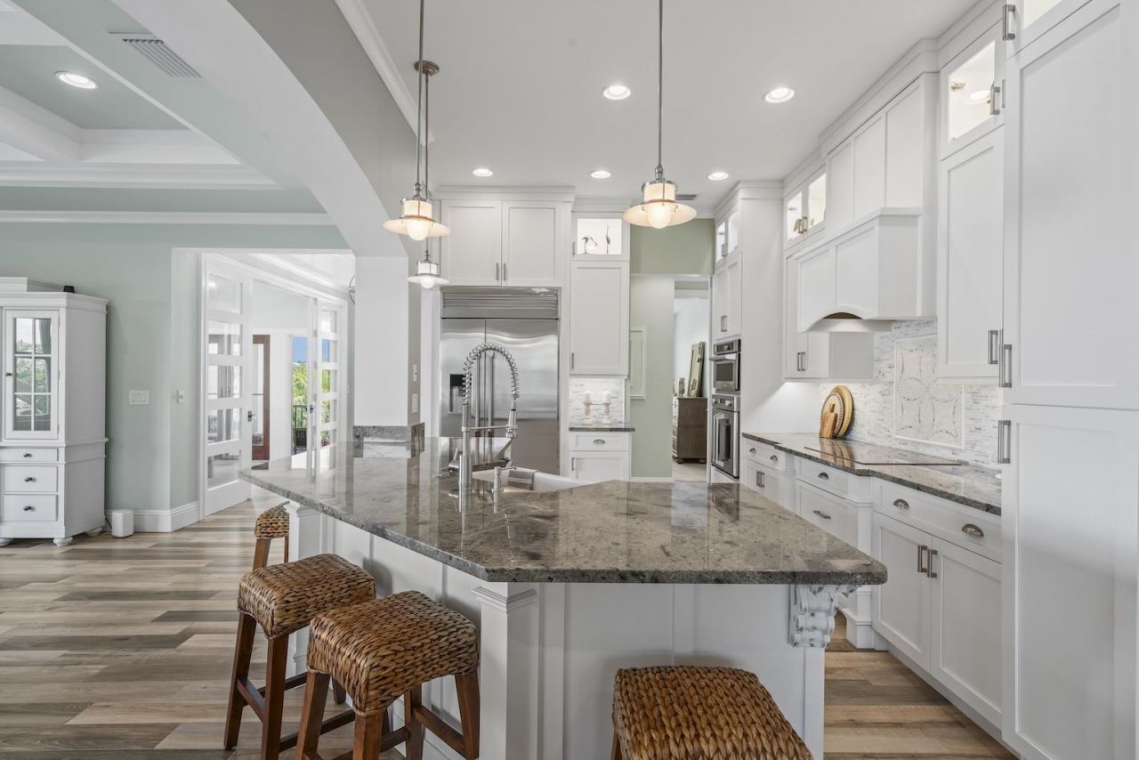 1114 Seagrape Ln, Sanibel, FL 33957 Photo