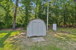 1422 Cedar Terrace photo 4