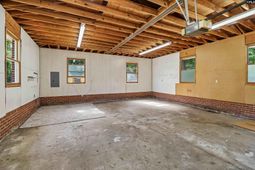 1422 Cedar Terrace photo 4