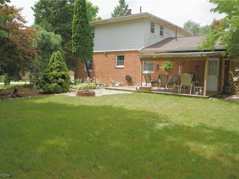 1120 20th Street SW, Massillon, OH 44647 Photo 3