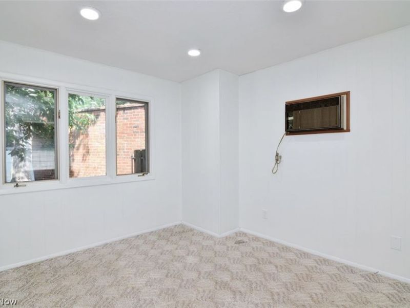 2400 Channing Road, University Heights, OH 44118 Photo 10