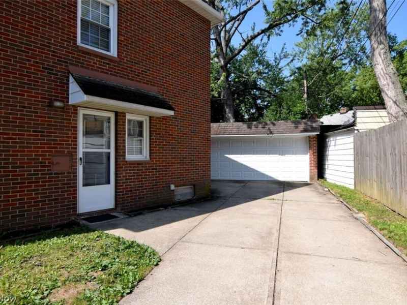 2400 Channing Road, University Heights, OH 44118 Photo 33