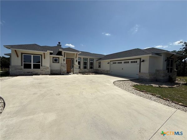 242 Flanders , Fischer, TX 78623