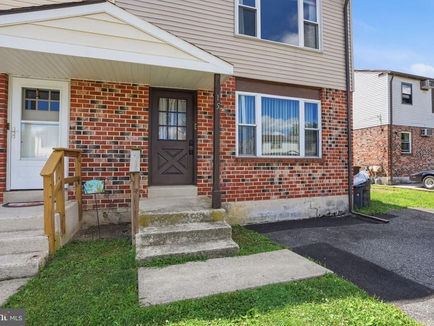 15 Alicia Court, Glenolden, PA 19036 Main Photo