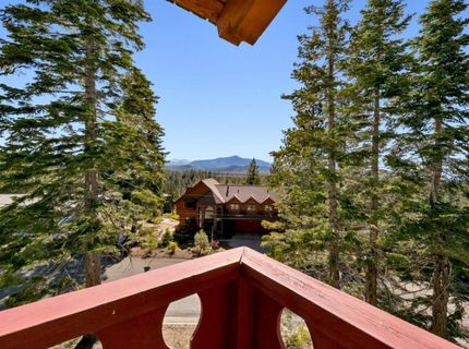 2334 Cold Creek Trail, South Lake Tahoe, CA 96150 Photo