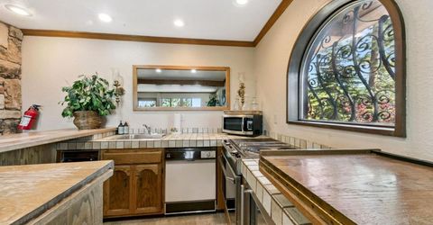 2334 Cold Creek Trail, South Lake Tahoe, CA 96150 Photo