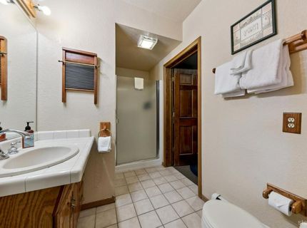 2334 Cold Creek Trail, South Lake Tahoe, CA 96150 Photo