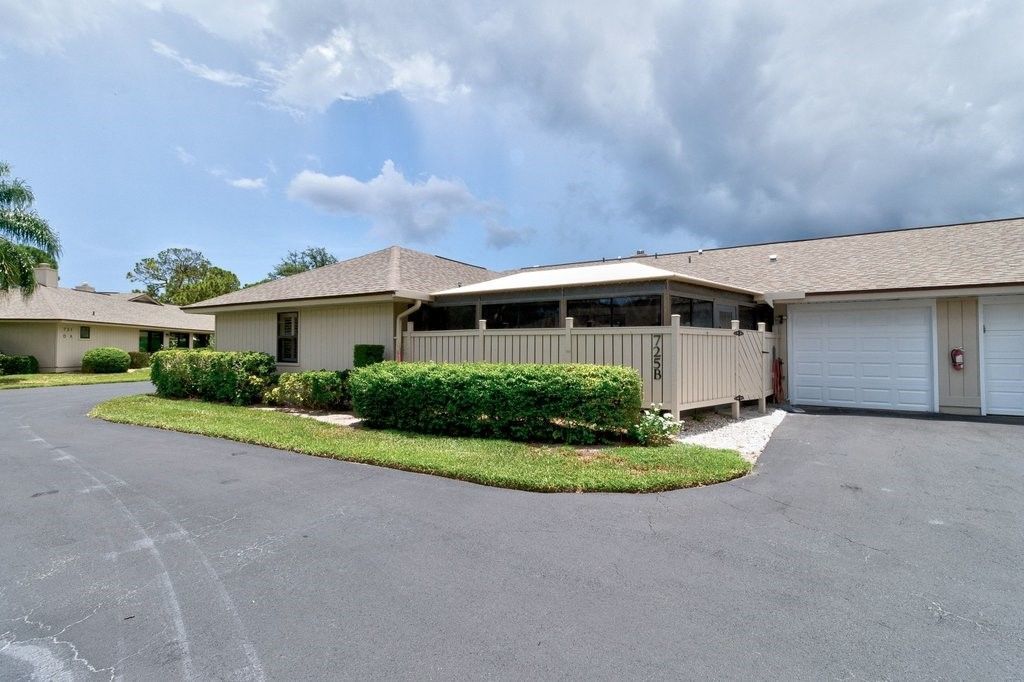 725 Timber Ridge Trail Sw, Unit B, Vero Beach, FL 32962 Photo