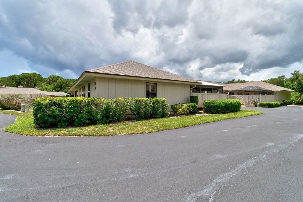 725 Timber Ridge Trail Sw, Unit B, Vero Beach, FL 32962 Photo