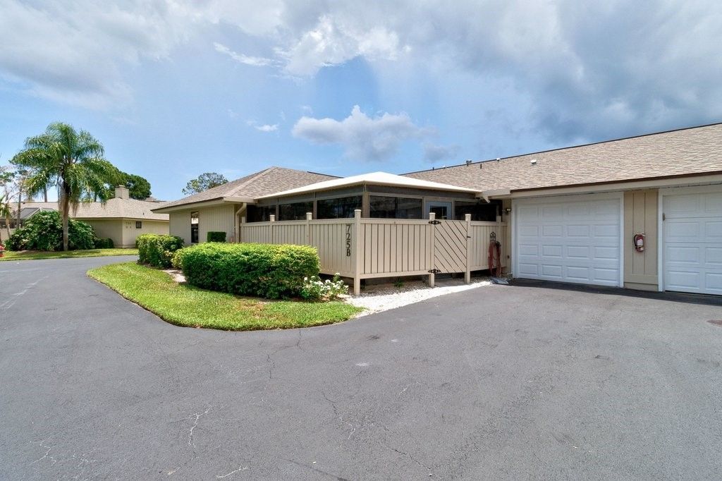 725 Timber Ridge Trail Sw, Unit B, Vero Beach, FL 32962 Photo