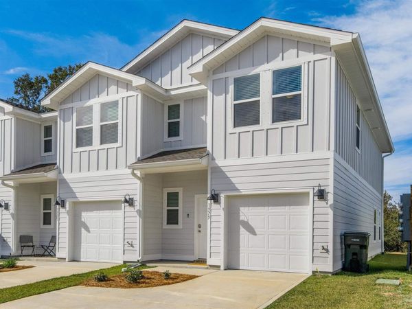 1575 Iroquois Ct, Pensacola, FL 32534