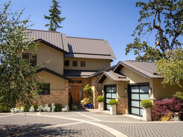 849 Dunsmuir Rd , Unit #1, Esquimalt, BC V9A 5B8