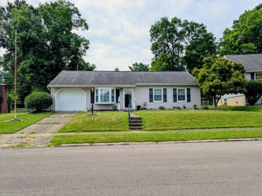 1714 Carl Drive , Lancaster, OH 43130
