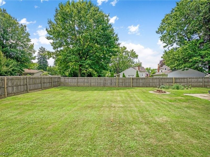 13 Cliftwood Street NE, Navarre, OH 44662 Photo 22