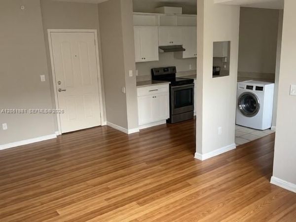 5091 NW 7th St, Miami, FL 33126