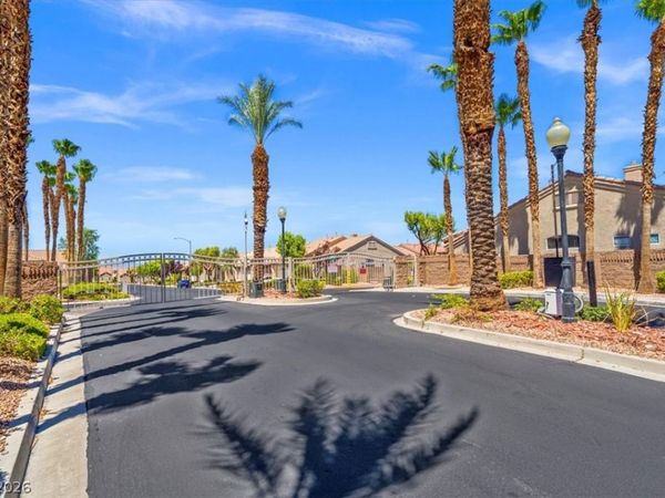 9641 Meeks Bay Avenue, Las Vegas, NV 89148