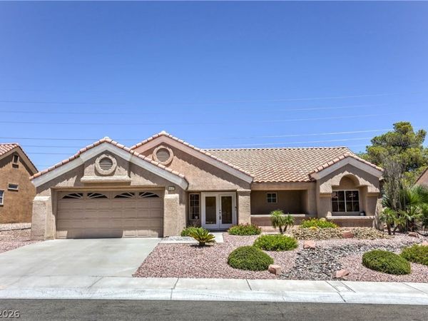 9332 Fresh Spring Drive , Las Vegas, NV 89134