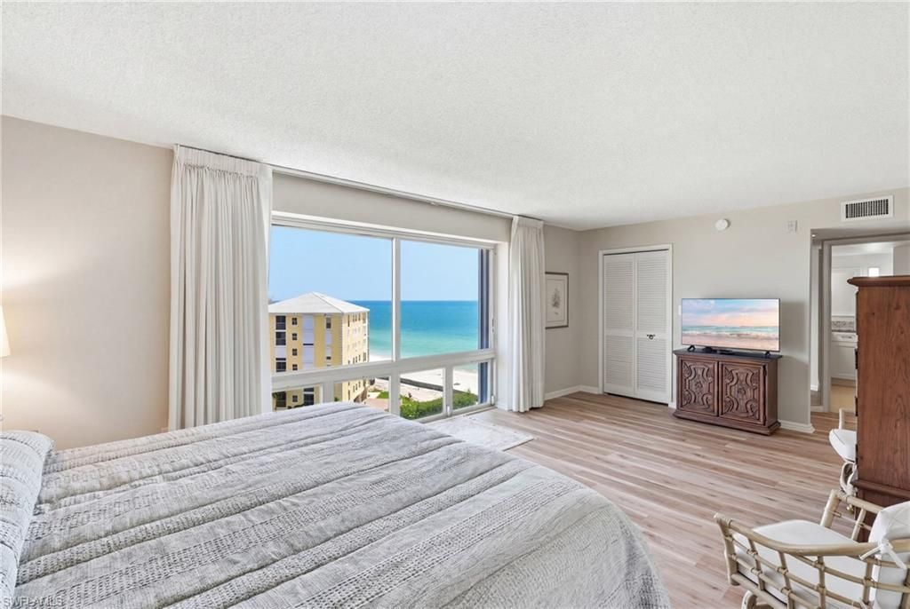 3951 Gulf Shore Blvd N, Unit 700, Naples, FL 34103 Photo
