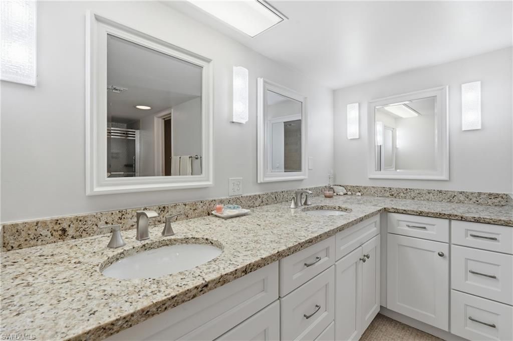 3951 Gulf Shore Blvd N, Unit 700, Naples, FL 34103 Photo