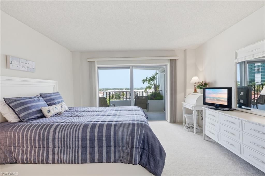 3951 Gulf Shore Blvd N, Unit 700, Naples, FL 34103 Photo