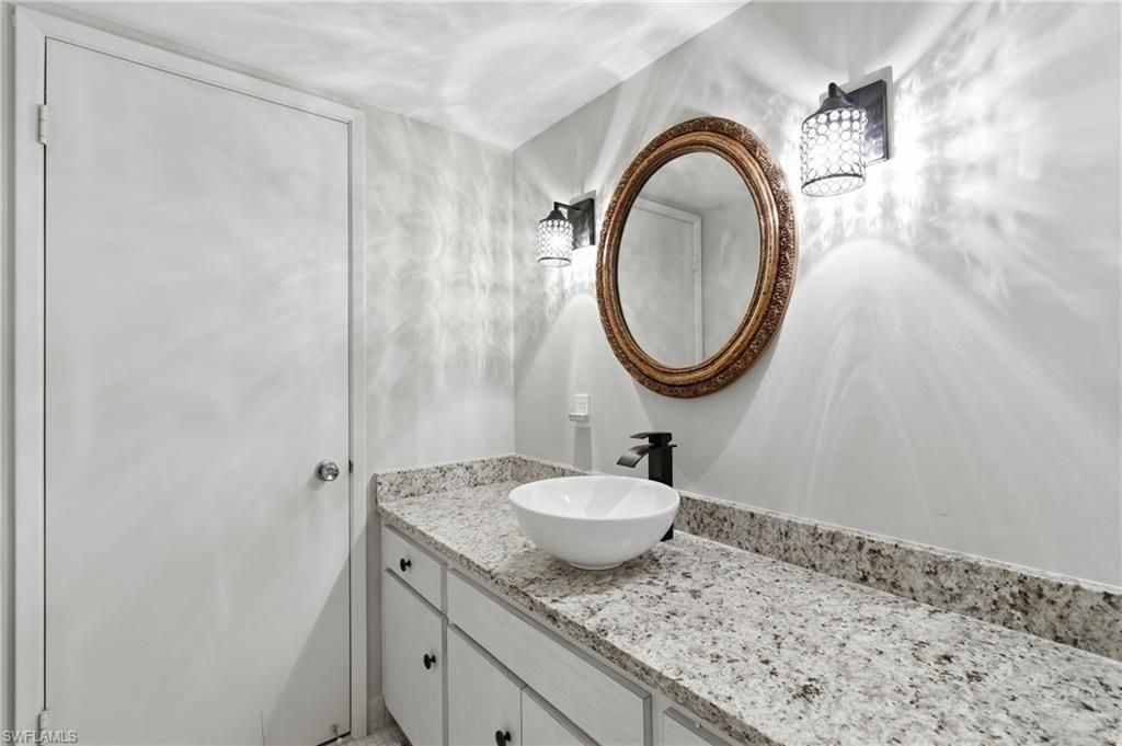 3951 Gulf Shore Blvd N, Unit 700, Naples, FL 34103 Photo