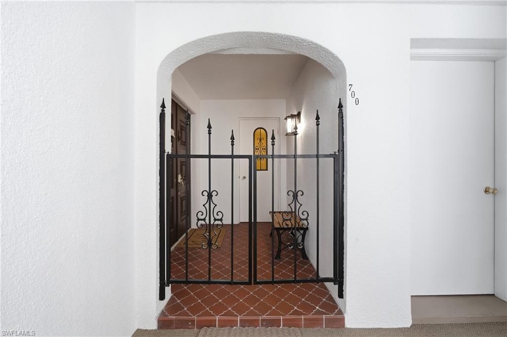 3951 Gulf Shore Blvd N, Unit 700, Naples, FL 34103 Photo
