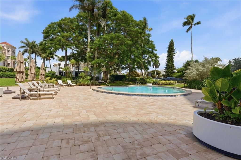 3951 Gulf Shore Blvd N, Unit 700, Naples, FL 34103 Photo