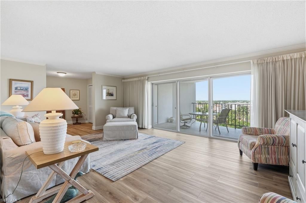 3951 Gulf Shore Blvd N, Unit 700, Naples, FL 34103 Photo
