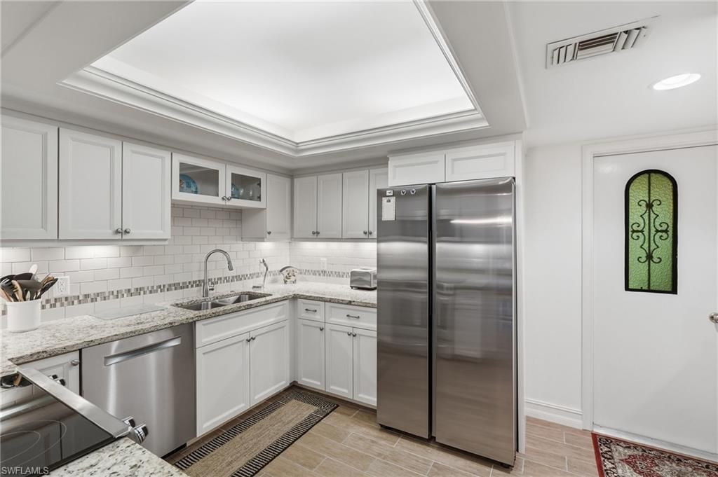 3951 Gulf Shore Blvd N, Unit 700, Naples, FL 34103 Photo