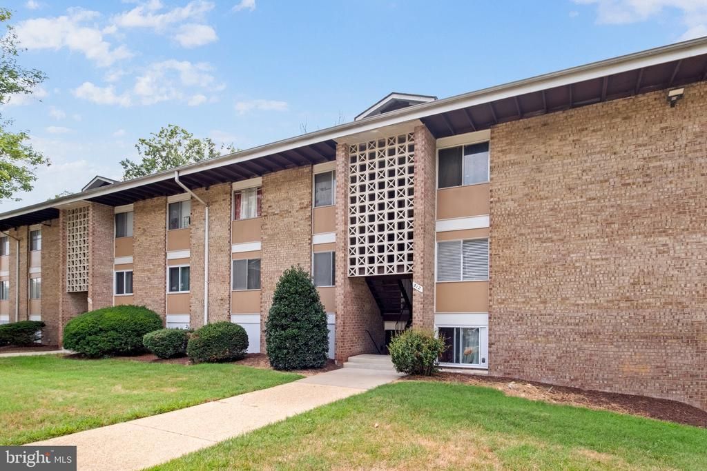 512 WILSON BRIDGE DRIVE , OXON HILL, MD 20745