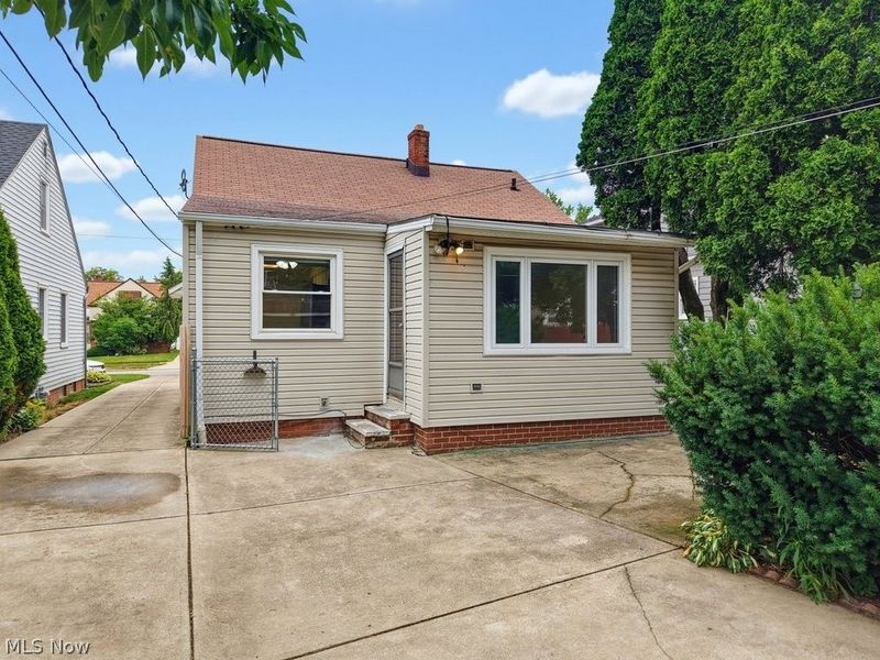 4154 Stonehaven Road, South Euclid, OH 44121 Photo 36