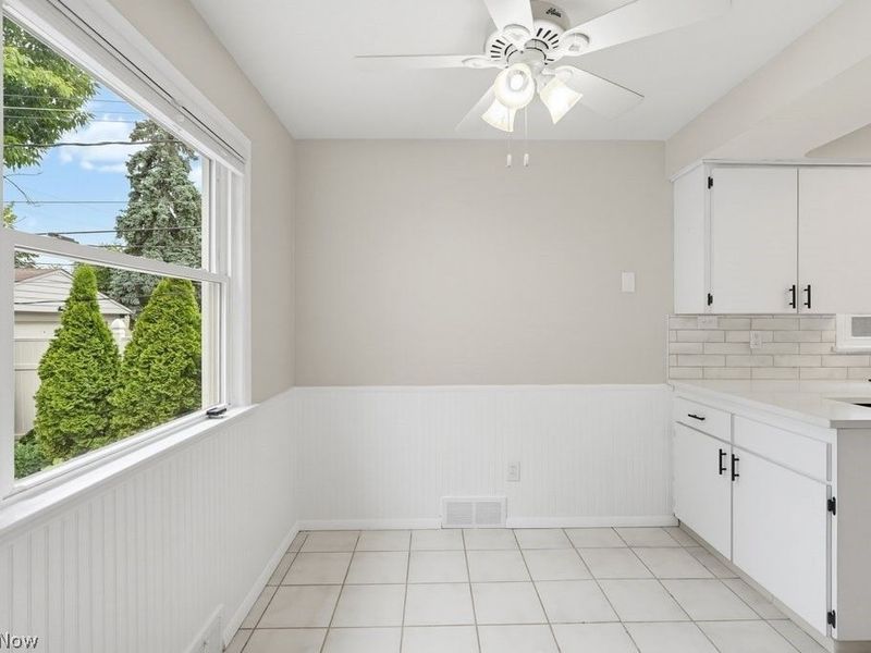 4154 Stonehaven Road, South Euclid, OH 44121 Photo 6