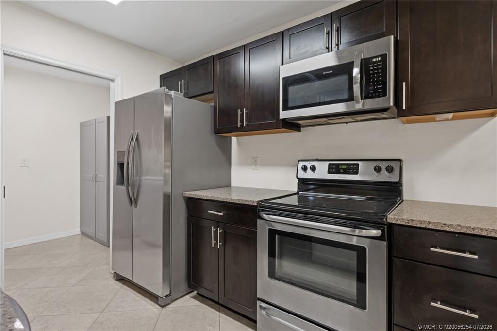4056 NW Cinnamon Tree Circle , Jensen Beach, FL 34957 Photo