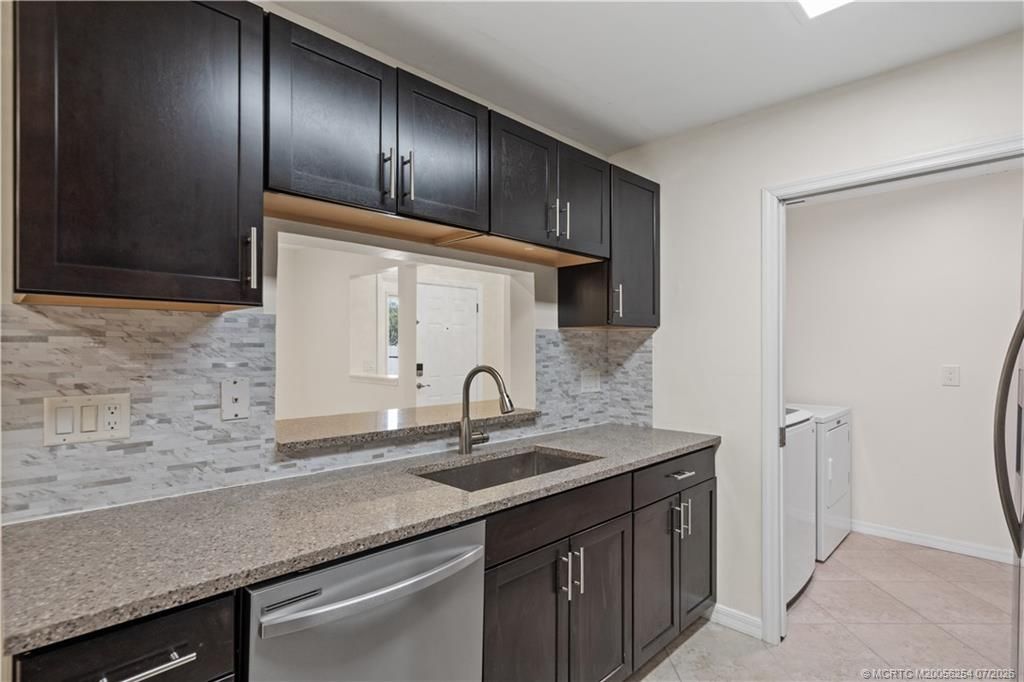 4056 NW Cinnamon Tree Circle , Jensen Beach, FL 34957 Photo