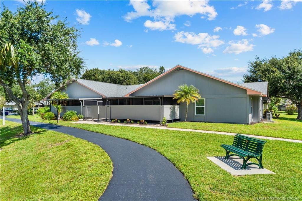 4056 NW Cinnamon Tree Circle , Jensen Beach, FL 34957 Photo