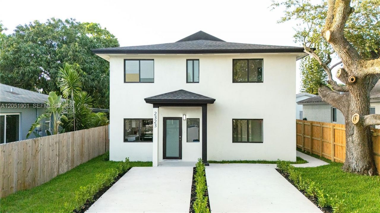 2323 NW 55th Ter, Miami, FL 33142 Photo