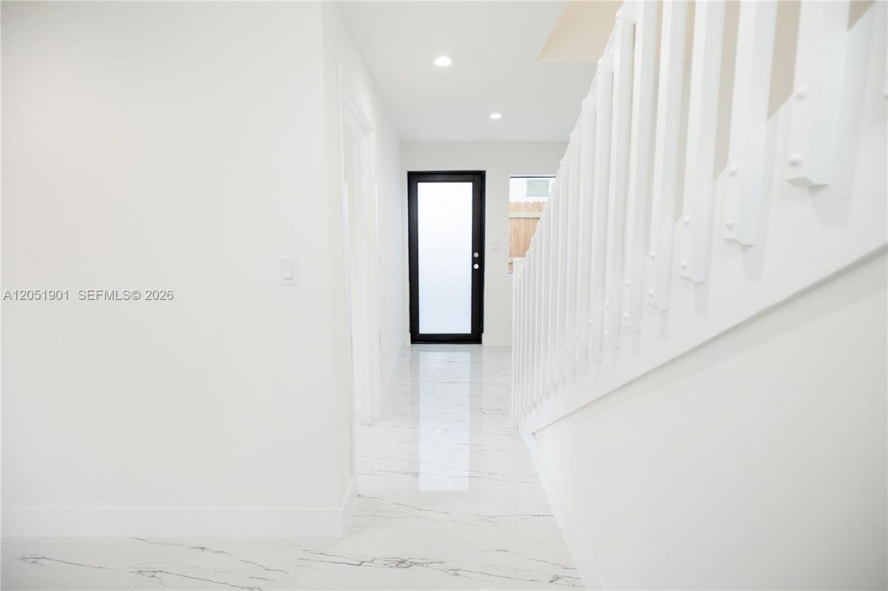 2323 NW 55th Ter, Miami, FL 33142 Photo