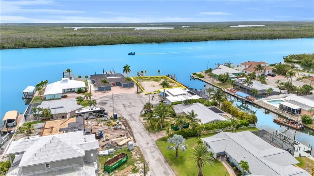470 Madison Ct , Fort Myers Beach, FL 33931 Photo