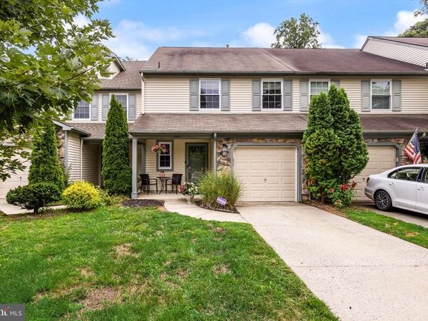 136 LAMPLIGHTER COURT, MARLTON, NJ 08053