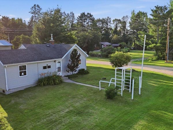 127 N 2nd Avenue , Warba, MN 55793