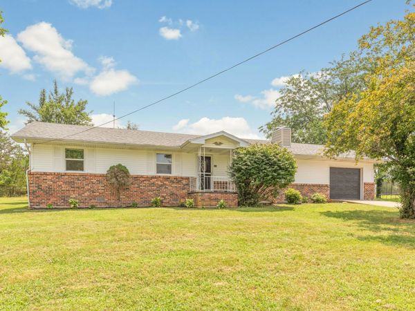 425 Wayland Drive , Forsyth, MO 65653