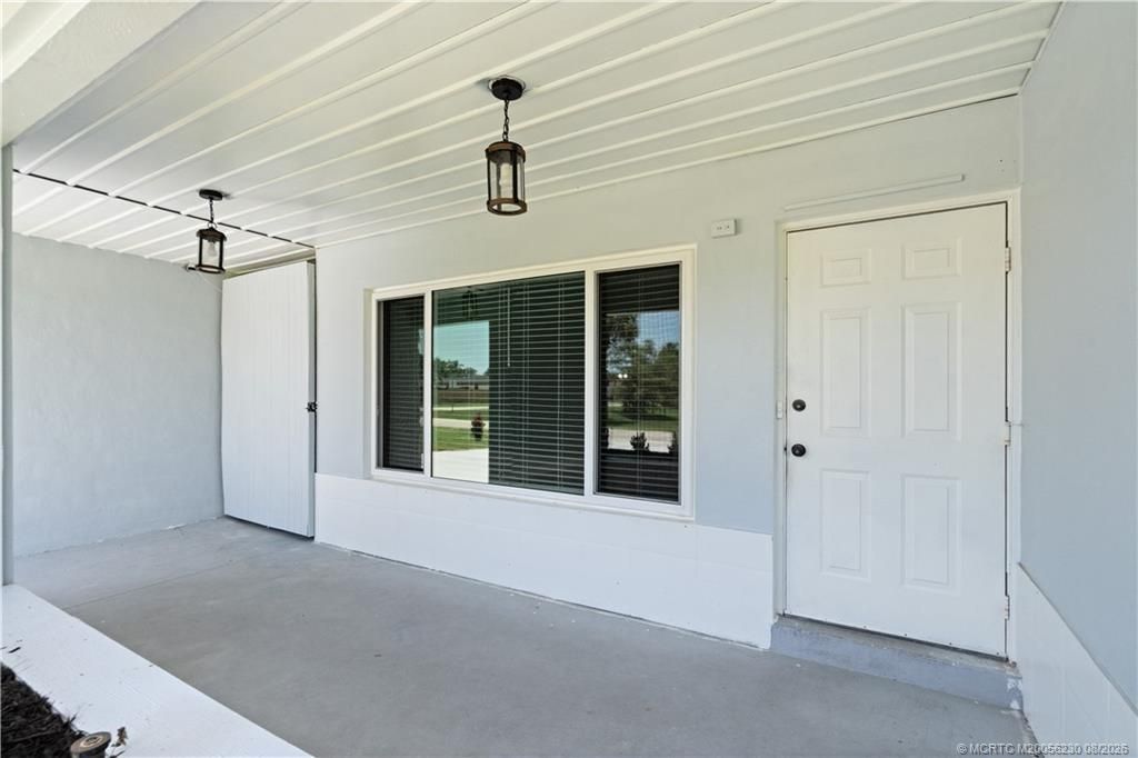 864 SE Degan Drive, Port Saint Lucie, FL 34983 Photo