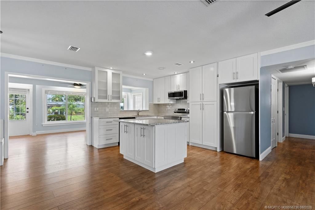 864 SE Degan Drive, Port Saint Lucie, FL 34983 Photo