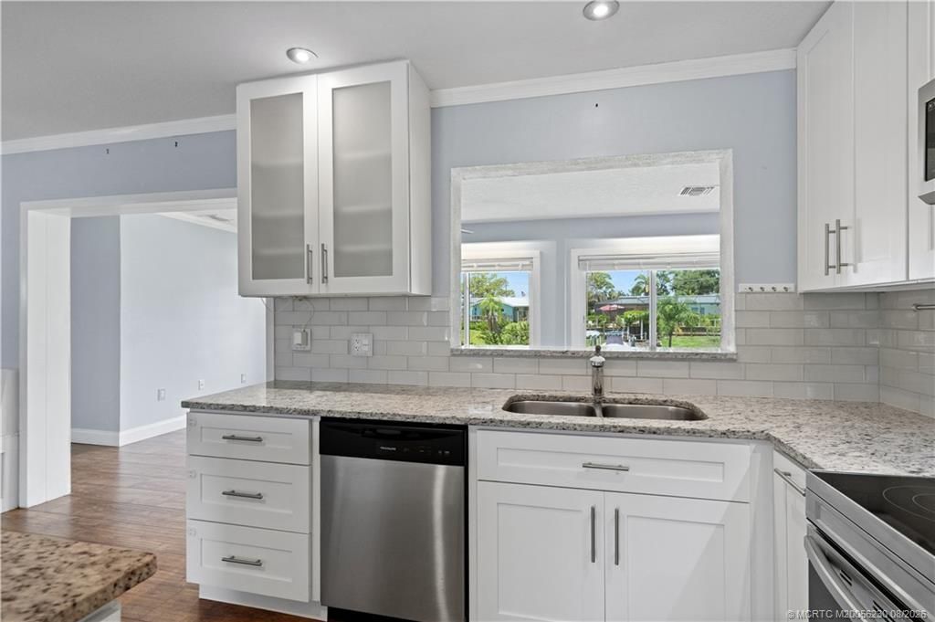 864 SE Degan Drive, Port Saint Lucie, FL 34983 Photo