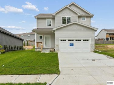 7813 N 116th Avenue, Omaha, NE 68142