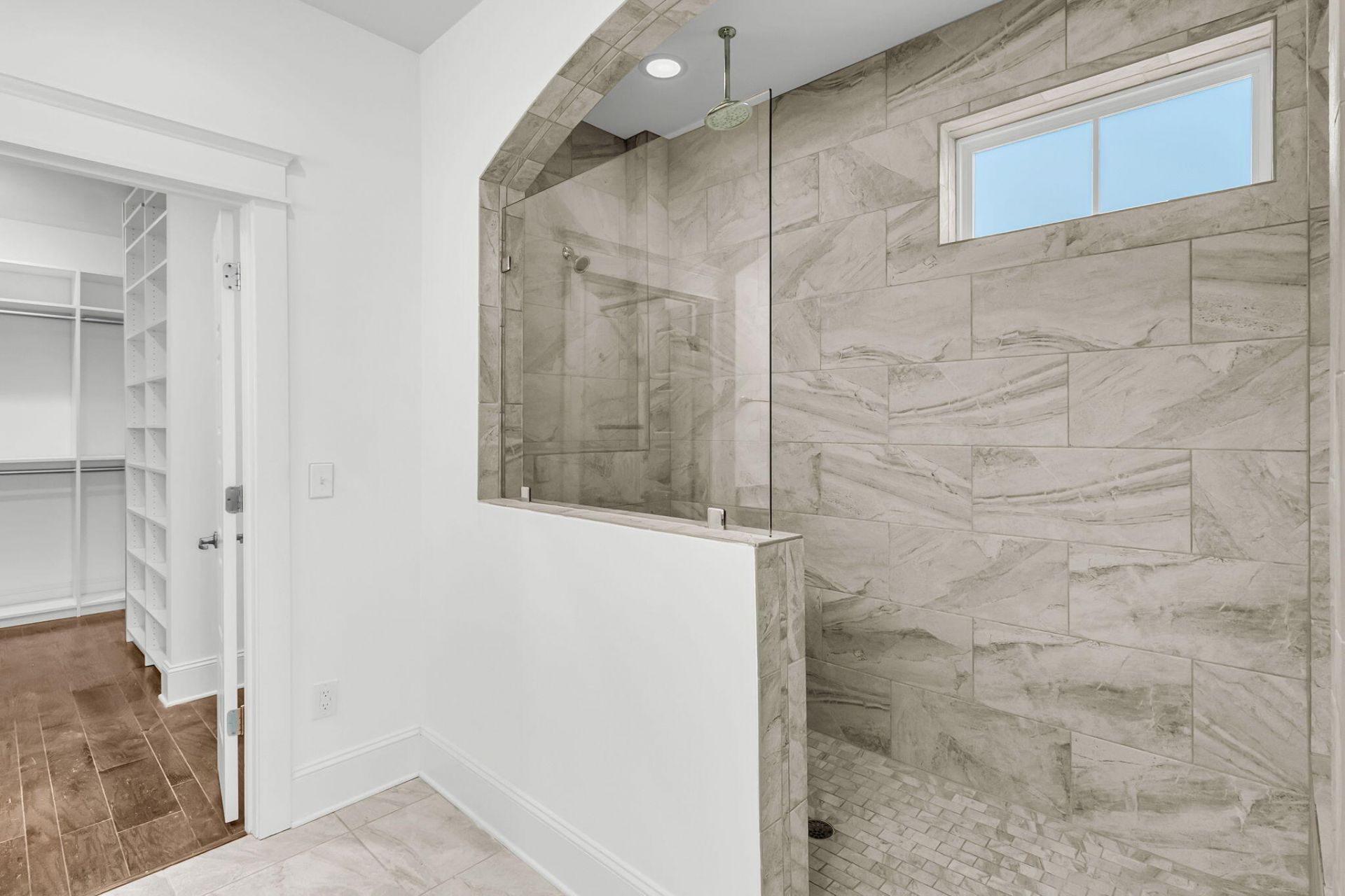 2554 Josiah Street Photo 20